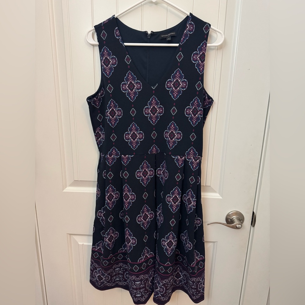 Banana Republic Dark Blue and Purple Patterned Mini Dress women’s size 8 D